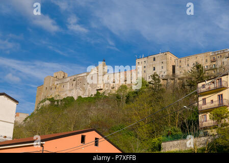 Troina ist eine Stadt, die ehemalige Bischofsstadt, Gemeinde (Gemeinde) und Latein der römisch-katholischen Kirche in der Provinz Ragusa, Sizilien, Italien. Es befindet sich im Verzeichnis Stockfoto