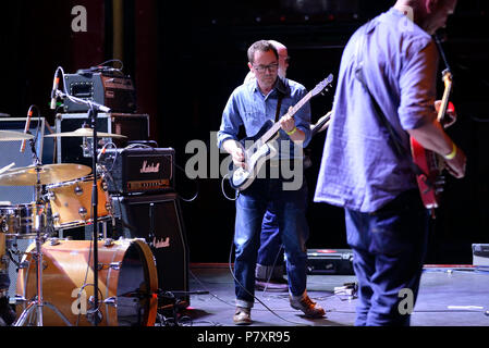 BARCELONA - 29. Mai: Das Meer und Kuchen (Band) im Konzert an Primavera Sound Festivals durchführen am 29. Mai 2018 in Barcelona, Spanien. Stockfoto