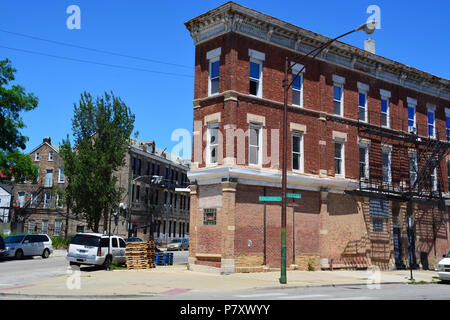 Ein Vintage keilförmigen Apartment in Chicago's Pilsen Nachbarschaft auf der Südseite. Stockfoto