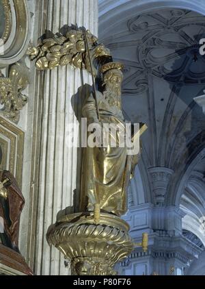 CAPILLA MAYOR - ESCULTURA DEL APOSTOL SAN PABLO. Lage: CATEDRAL - INTERIEUR, Granada, Spanien. Stockfoto