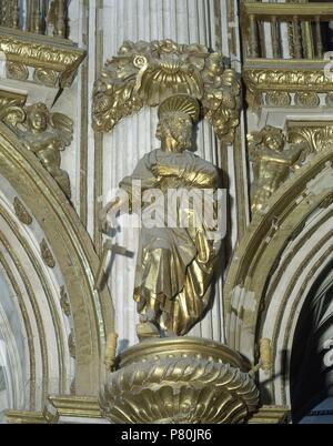 CAPILLA MAYOR - ESCULTURA DEL APOSTOL Santo Tomas. Lage: CATEDRAL - INTERIEUR, Granada, Spanien. Stockfoto