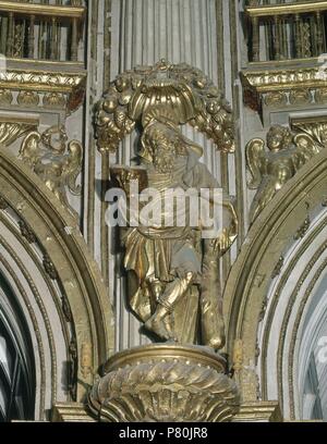 CAPILLA MAYOR - ESCULTURA DEL APOSTOL SANTIAGO EL MAYOR. Lage: CATEDRAL - INTERIEUR, Granada, Spanien. Stockfoto