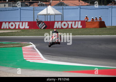 7 Chaz Davies GBR Ducati Panigale R Aruba.it Racing Ducati während der MOTUL FIM Superbike Meisterschaft - Italienische Runde Superpole Rennen während der World Superbikes-Stromkreis PIRELLI Riviera di Rimini rund, 6. - 8. Juli 2018 in Misano, Italien. Quelle: Fabio Averna/Pacific Press/Alamy leben Nachrichten Stockfoto