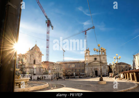 L'Aquila - Italien - Oktober 14, 2017: Piazza del Mercato dell'Aquila in den Wiederaufbau nach dem Erdbeben Stockfoto