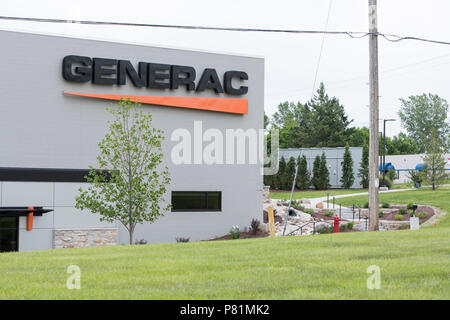 Ein logo Zeichen außerhalb des Hauptsitzes der Generac Power Systems in Waukesha, Wisconsin am 22. Juni 2018. Stockfoto