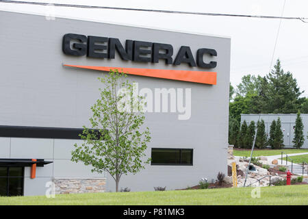 Ein logo Zeichen außerhalb des Hauptsitzes der Generac Power Systems in Waukesha, Wisconsin am 22. Juni 2018. Stockfoto