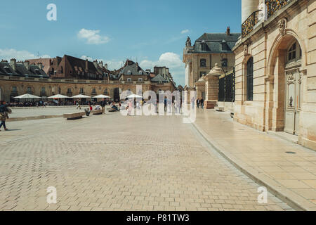 Das Leben auf der Straße in Dijon, im Süden von Frankreich Stockfoto