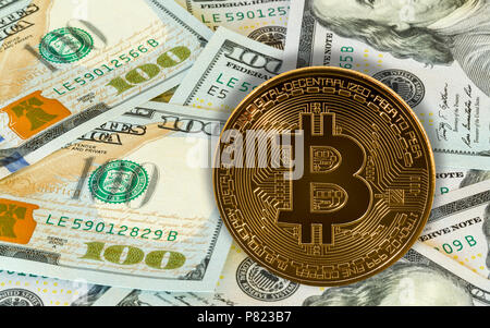 Bitcoin überzog gegen 100 Dollar US Rechnungen oder Notizen Stockfoto