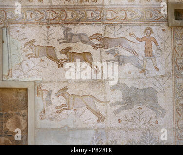 Syrien. Bosra (Busra al-Sham). Daraa Bezirk. Römische Mosaik, 6. Jahrhundert, im Theater entdeckt. Szene der Jagd (Hunde jagen Hase). Stockfoto