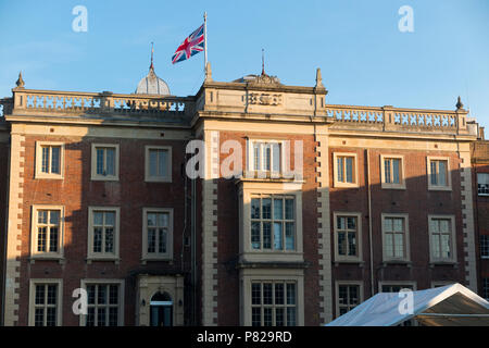 Hinten/hinten Kneller Hall mit Union Flagge, & flag Pole, Twickenham. Es beherbergt die Royal Military School of Music. Twickenham. (99) Stockfoto