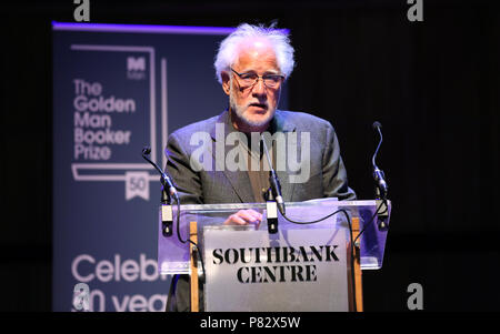 Canadian-Sri Lanka Autor Michael Ondaatje spricht nach genannt werden den Gewinner des Goldenen Man Booker für seinen Roman "Der englische Patient" in der Royal Festival Hall, Southbank Centre in London. PRESS ASSOCIATION. Bild Datum: Sonntag, Juli 8, 2018. Photo Credit: Isabel Infantes/PA-Kabel Stockfoto