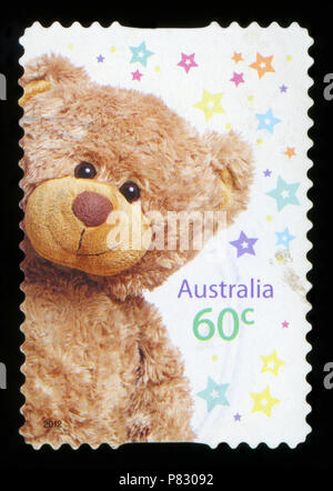 Australien - ca. 2012: einen Stempel in Australien gedruckten zeigt der Bär Spielzeug, ca. 2012 Stockfoto