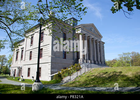 Juni 23, 2018 - St. Johns, Neufundland: Die neoklassische Architektur von St. John's Gebäude aus der Kolonialzeit, das ehemalige Haus der Versammlung. Stockfoto