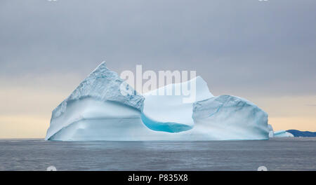 Eisberge vor der Küste von Taliisaq, Ost Grönland Stockfoto