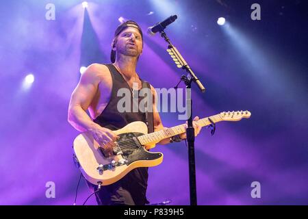 Milwaukee, Wisconsin, USA. 7. Juli 2018. KIP MOORE während des Sommerfests Music Festival am Henry Maier Festival Park in Milwaukee, Wisconsin Credit: Daniel DeSlover/ZUMA Draht/Alamy leben Nachrichten Stockfoto