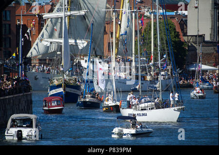 Danzig, Polen. 8. Juli 2018. Segelschiffe Parade am Fluss Mottlau während 22 Baltic Sail Danzig in Danzig, Polen. 8. Juli 2018 © wojciech Strozyk/Alamy leben Nachrichten Stockfoto