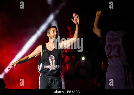 Juan Carlos Navarro aus Spanien exFC Barcelona Lassa Spieler während der Nächstenliebe Freundschaftsspiel Pau Gasol vs Marc Gasol, mit Europäischen und Amerikanischen NBA Spieler Jungen Basketball Spielern zu helfen und die Entwicklung von Teams im Pavillon, Girona Fontajau am 8. Juli 2018. 8. Juli 2018. Credit: Xavier Bonilla/AFP 7/ZUMA Draht/Alamy leben Nachrichten Stockfoto