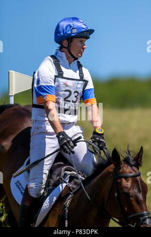 Wiltshire, UK. 8. Juli 2018. Francis Whittington, übereilte Imp. GBR. Tag 4. CIC***. Veranstaltung Fahrer Meister. Abschnitt A Cross Country. St James Barbury Horse Trials. Wroughton. Wilstshire. UK. 08/07/2018. Credit: Sport in Bildern/Alamy leben Nachrichten Stockfoto