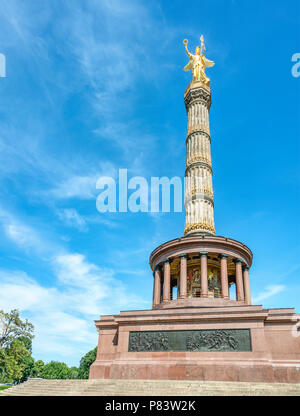 Berliner Siegessäule im Tiergarten, Deutschland Stockfoto