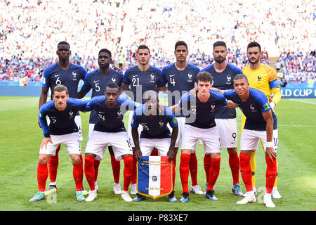 Team France. Obere Reihe von links: Paul Pogba Umtiti, Lucas, Samuel Hernandez, Raphael Varane, Olivier Giroud, Hugo Lloris. Untere Reihe von links: Antoine Griezmann, Blaise Matuidi, ngolo Kante, Benjamin Pavard, Kylian Mbappe während der FIFA WM Russland 2018 Umlauf von 16 Match zwischen Frankreich und Argentinien bei Kazan Arena am 30. Juni 2018 in Kasan, Russland. (Foto von Lukasz Laskowski/PressFocus/MB Medien) Stockfoto