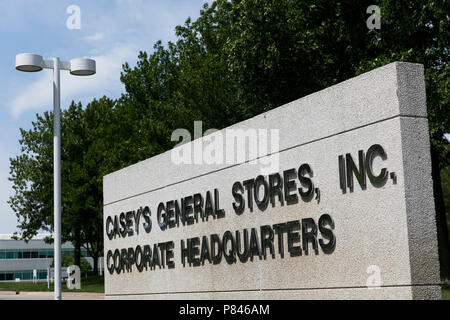 Ein logo Zeichen außerhalb des Hauptsitzes der Casey's General Stores, Inc., die in Ankeny, Iowa, wurde am 30. Juni 2018. Stockfoto