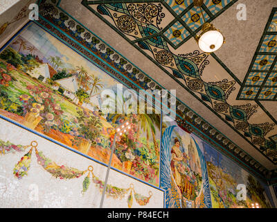 Mosaik in der North Train Station in Valencia, Spanien Stockfoto