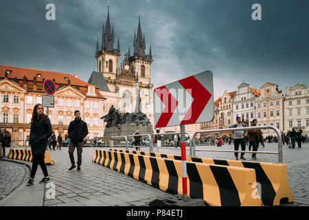 Prag, Tschechische Republik - 23. September 2017: In der Altstadt und der anderen überfüllten Orten im Zentrum von Prag, Stahlbeton Bausteine sind Stockfoto