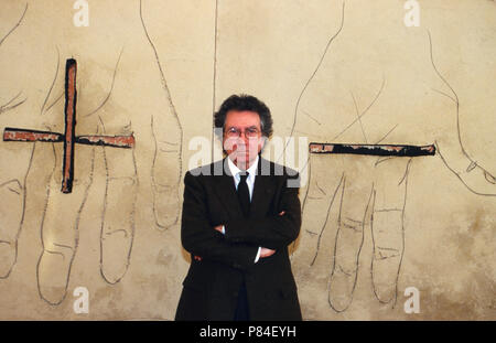 Der katalonische spanische Künstler Antoni Tapies, Deutschland 1998. Katalanische spanischen Künstlers Antoni Tapies, Deutschland 1998. Stockfoto