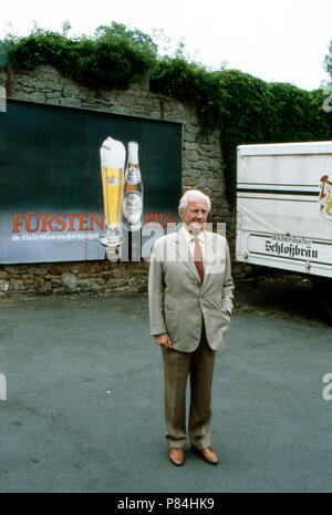 Otto Friedrich Fürst zu Ysenburg Büdingen in der fürstlichen Brauerei