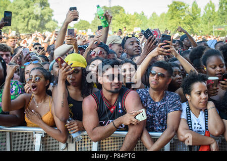 Die Masse am dritten Tag der WLAN-Festival, in Finsbury Park, nördlich von London. PRESS ASSOCIATION Foto. Bild Datum: Sonntag, Juli 8th, 2018. Photo Credit: Matt Crossick/PA-Kabel. Stockfoto