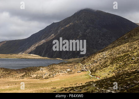 Dramatische Szenerie um Llyn Idwal im Snowdonia National Park, North Wales. Stockfoto