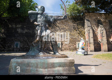 Hinters licht Wild in der Kunst Skulptur an der Robin Hood Statue in Nottingham Castle, Nottinghamshire England Großbritannien Stockfoto