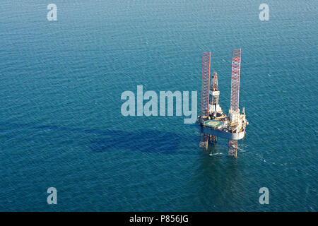 Boorplatform bij Ameland; Oil Rig Ameland Stockfoto