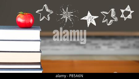 Star Zeichnungen mit Apple auf die Bücher in der Schule Stockfoto