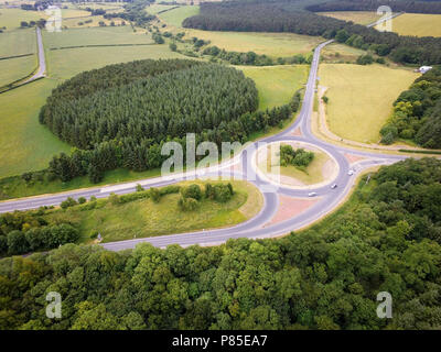 Antenne drone Ansicht der Kreisverkehr in Großbritannien Stockfoto