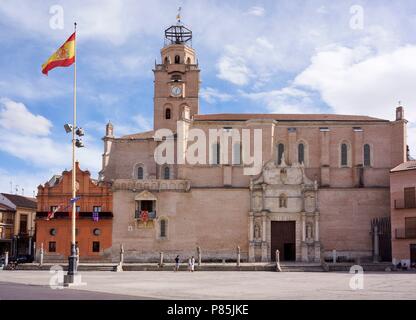 COLEGIATA DE SAN ANTOLIN. VISTAS EXTERIORES. MEDINA DEL CAMPO, Valladolid, CASTILLA Y LEON, SPANIEN. Stockfoto