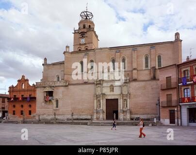 COLEGIATA DE SAN ANTOLIN. VISTAS EXTERIORES. MEDINA DEL CAMPO, Valladolid, CASTILLA Y LEON, SPANIEN. Stockfoto