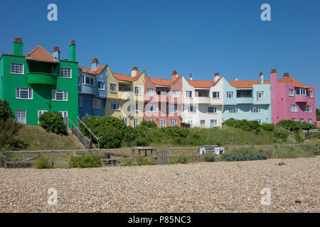 England, Suffolk, Damme beachside Gebäude, Stockfoto