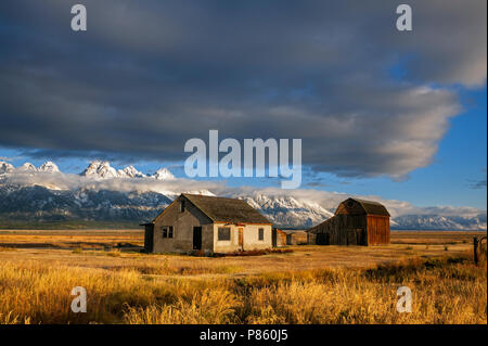 WY 02792-00 ... WYOMING - historischen Gebäuden entlang der Mormonen Straße im Grand Teton National Park. Stockfoto