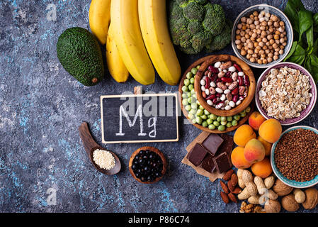 Sortiment von Lebensmitteln, Magnesium Stockfoto