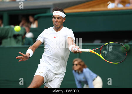 London, Großbritannien. London, Großbritannien. London, UK, 09. Juli 2018 All England Lawn Tennis und Croquet Club, London, England; die Wimbledon Tennis Championships, Tag 7; Quelle: Aktion Plus Sport Bilder/Alamy Live News Credit: Aktion Plus Sport Bilder/Alamy leben Nachrichten Stockfoto