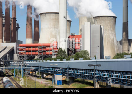 Kühltürme und Schornsteine Kohlekraftwerk in Deutschland Stockfoto