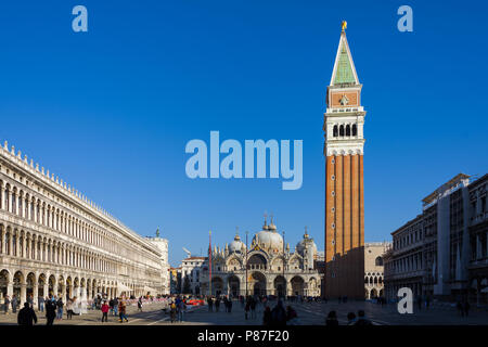 Piazza San Marco oft in Englisch als St Mark's Square bekannt, ist die wichtigste öffentliche Platz von Venedig, Italien Stockfoto