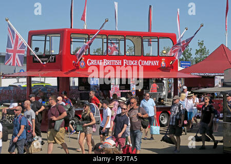 Der große britische Fudge Firma Red Bus Sweet Shop, Silverstone, England, Großbritannien Stockfoto