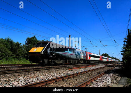 Virgin Trains 91110 Luftschlacht um England Memorial Flight, East Coast Main Line Railway, Peterborough, Cambridgeshire, England, Großbritannien Stockfoto