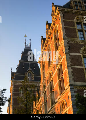 Rijksmuseum im Gouden ochtendlicht; Rijksmuseum im goldenen Morgenlicht. Stockfoto