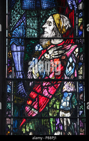 Harry Clarke Glasfenster in der Kirche des Heiligen Barrahane an Castletownshend im County Cork Stockfoto