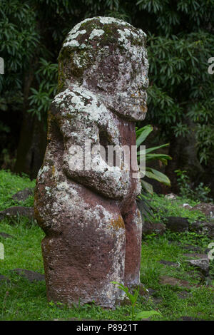 Tiki Statue, Hiva Oa, Marquesas Inseln Stockfoto