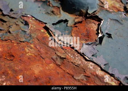 Rost auf einer metallenen Brücke an bosham Bahnhof, West Sussex, UK. Stockfoto