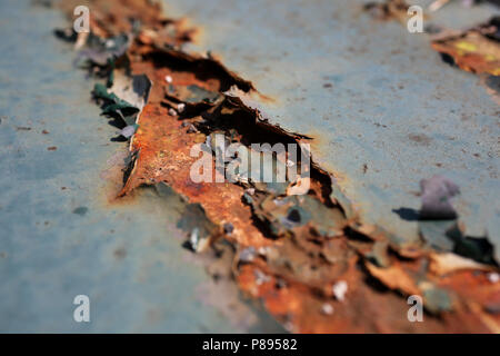 Rost auf einer metallenen Brücke an bosham Bahnhof, West Sussex, UK. Stockfoto